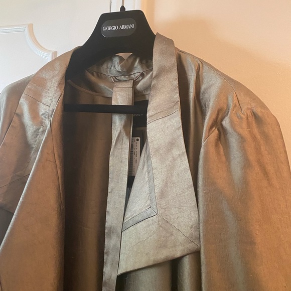 New Giorgio Armani Silk Coat - Picture 8 of 9